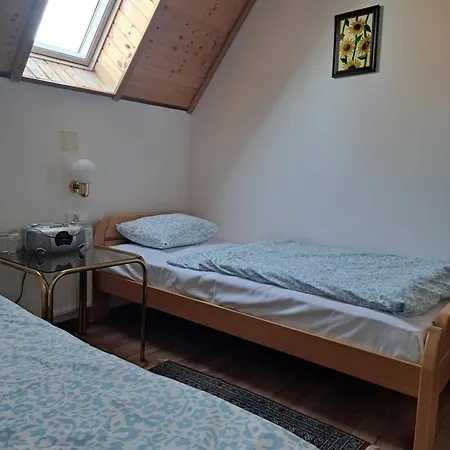 Gostisce Jelka Bed and Breakfast