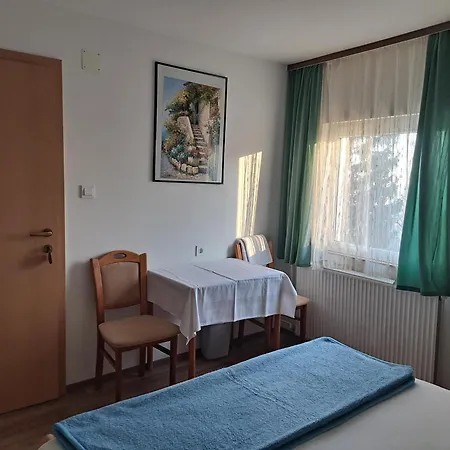 Bed and Breakfast Gostisce Jelka *