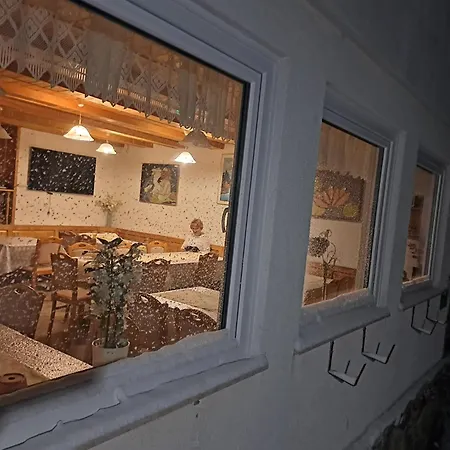 Gostisce Jelka Bed and Breakfast *