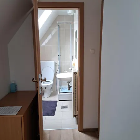 Gostisce Jelka * Hočko Pohorje